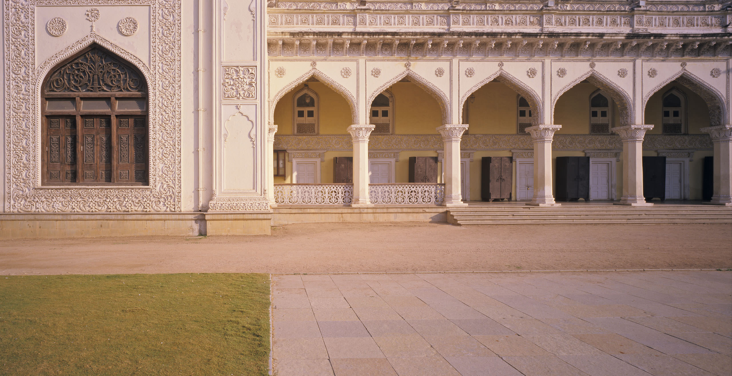 hl08045 · RMA chowmahalla palace